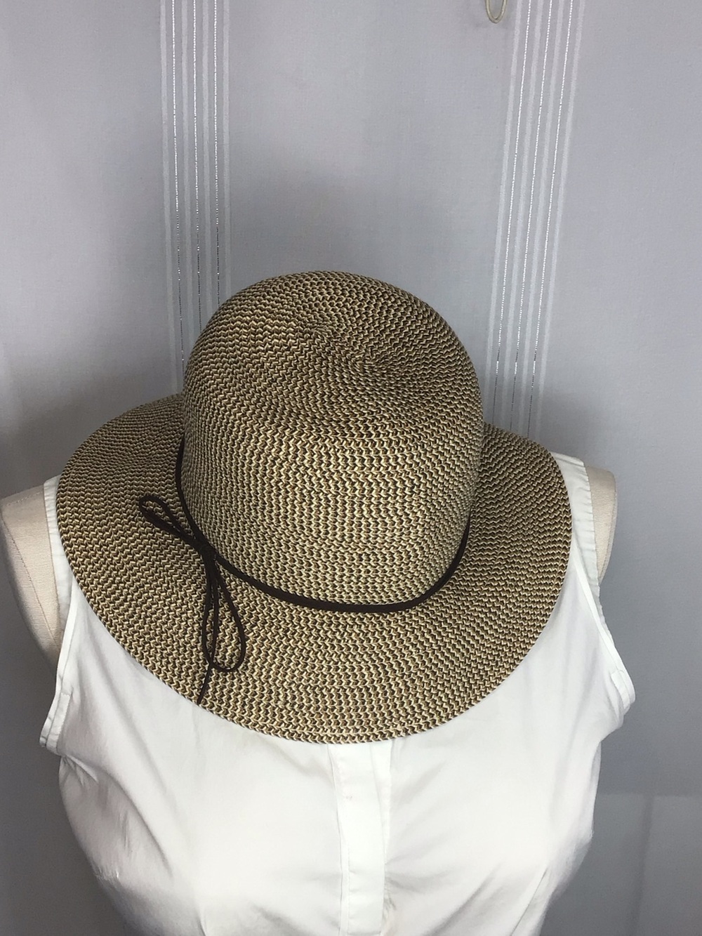 Sonoma Multi Tan Woven Sun Hat with Brown Faux Suede Accent 0S Adjustable Band